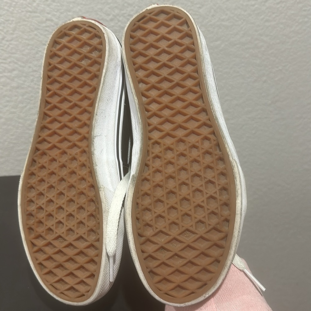 Vans - Picture 2 of 2